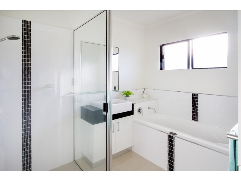 57 Endeavour Circuit, Cannonvale QLD 4802