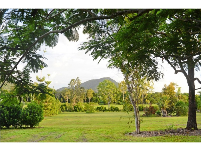 1167 Gregory Cannon Valley Road, Sugarloaf QLD 4800