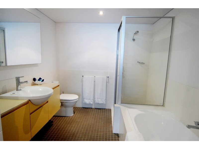 12/18-34 Raintree Place, Airlie Beach QLD 4802