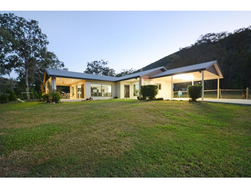 1 Remington Close, Mount Marlow QLD 4800