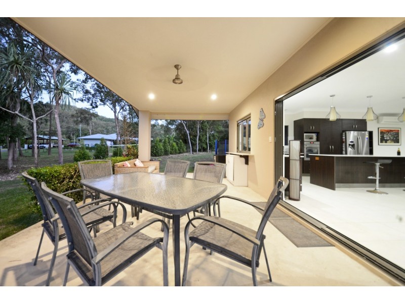 1 Remington Close, Mount Marlow QLD 4800