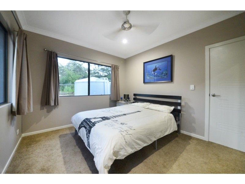 1 Remington Close, Mount Marlow QLD 4800
