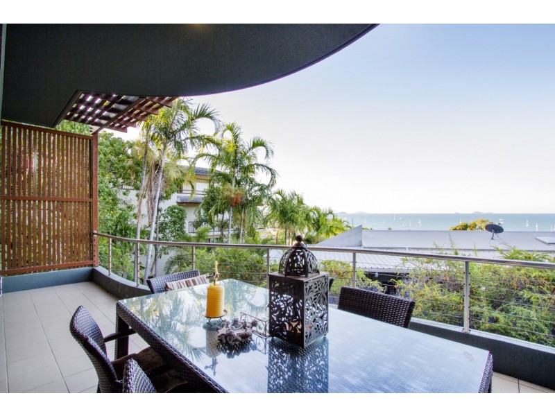 4/8 Golden Orchid Drive, Airlie Beach QLD 4802