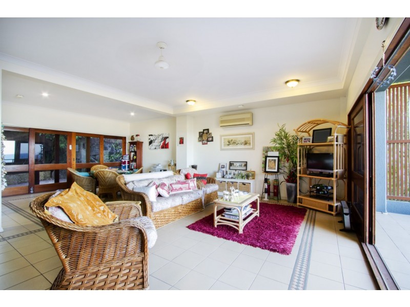 4/8 Golden Orchid Drive, Airlie Beach QLD 4802