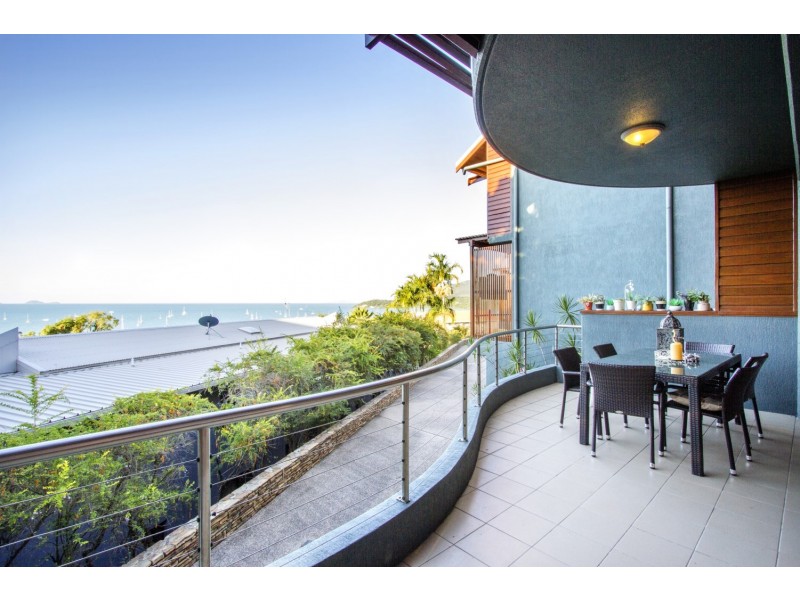 4/8 Golden Orchid Drive, Airlie Beach QLD 4802