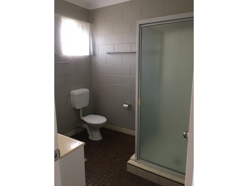 5/6 Robert Street, Proserpine QLD 4800