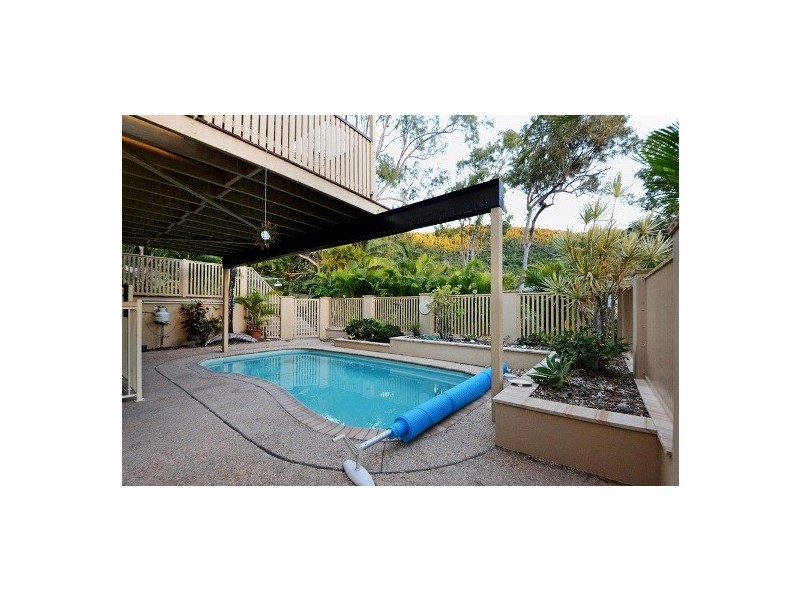 38 Island Drive, Cannonvale QLD 4802
