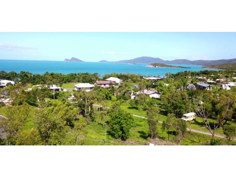 12 Rattray Avenue, Hideaway Bay QLD 4800