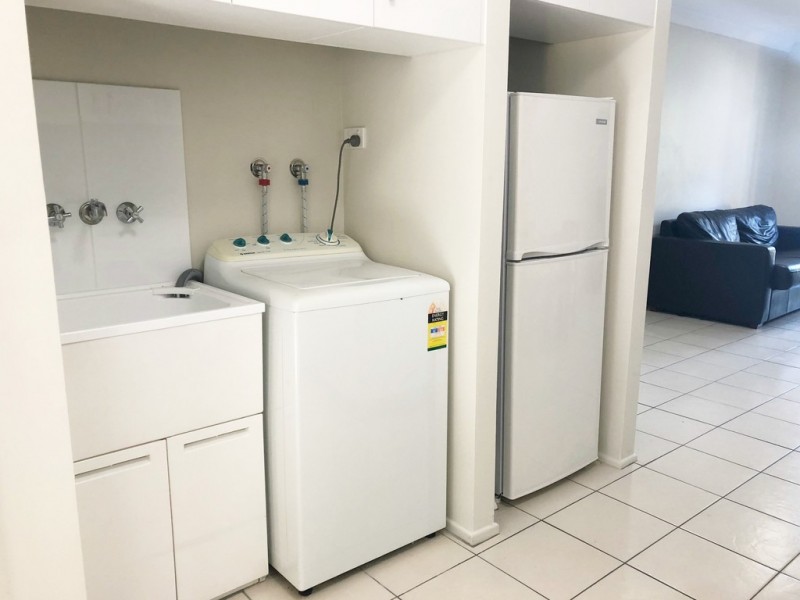 27/28 Island Drive, Cannonvale QLD 4802