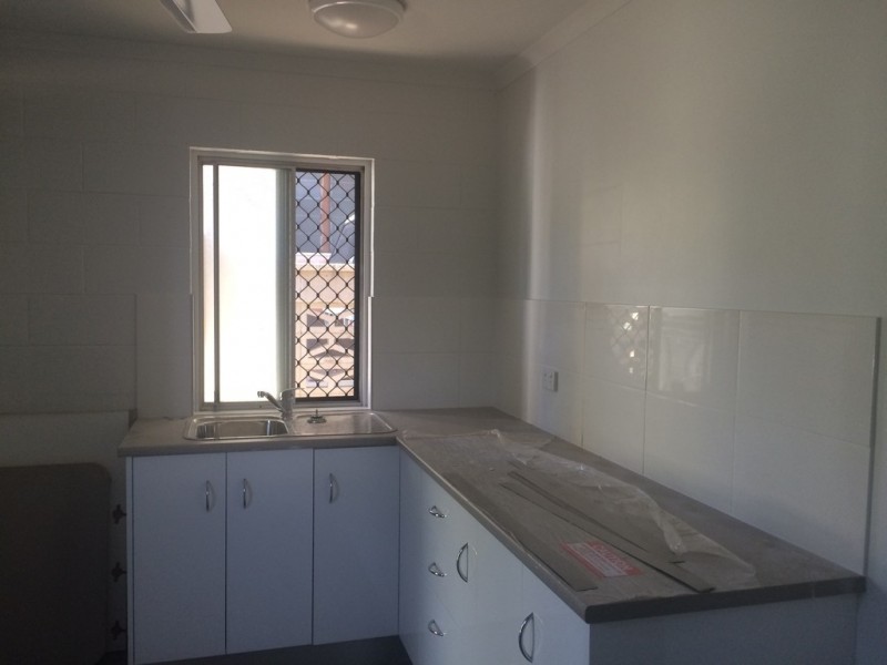 2/6 Waterson Way, Airlie Beach QLD 4802