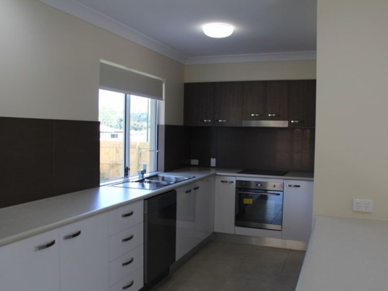 6a Leichardt Place, Cannonvale QLD 4802