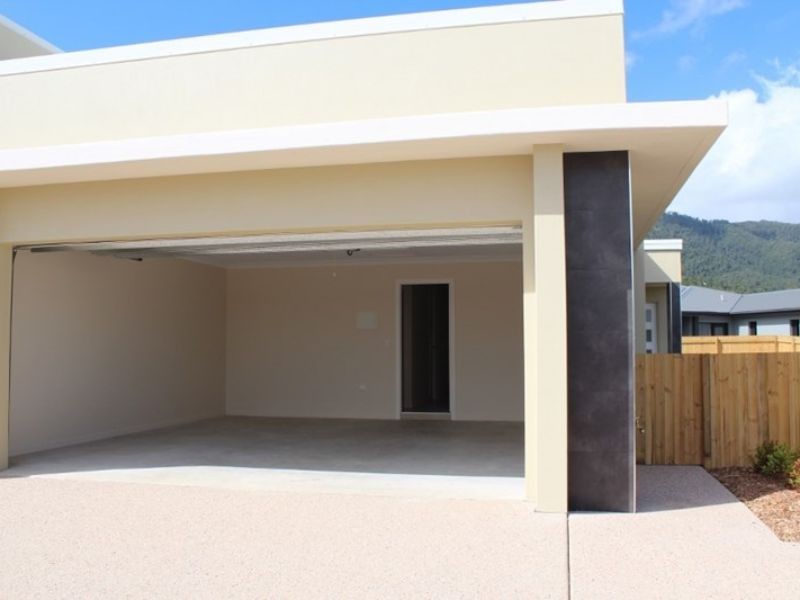 6a Leichardt Place, Cannonvale QLD 4802