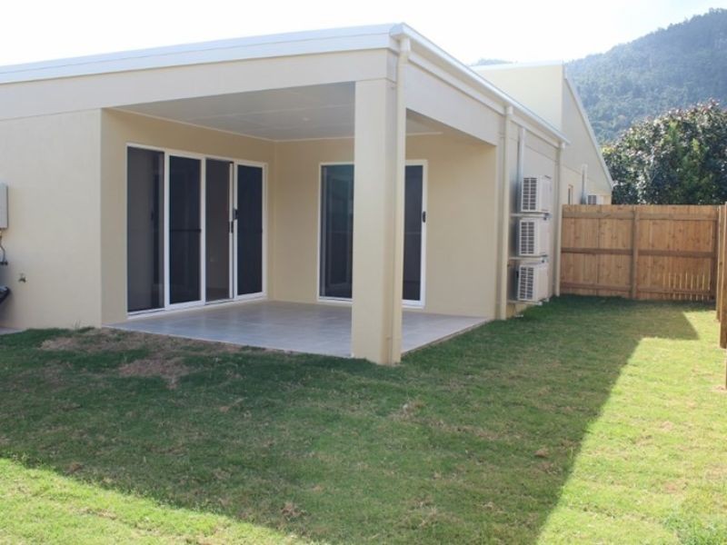 6a Leichardt Place, Cannonvale QLD 4802