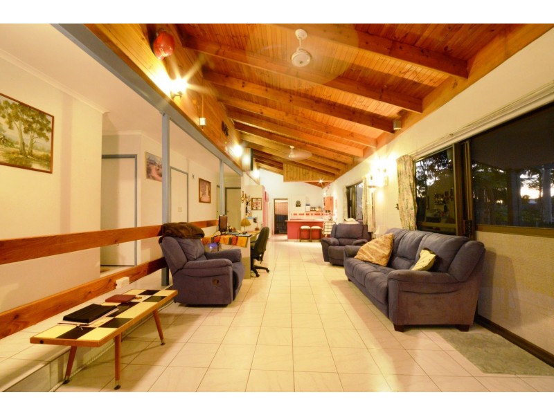 40 Tropic Road, Cannonvale QLD 4802