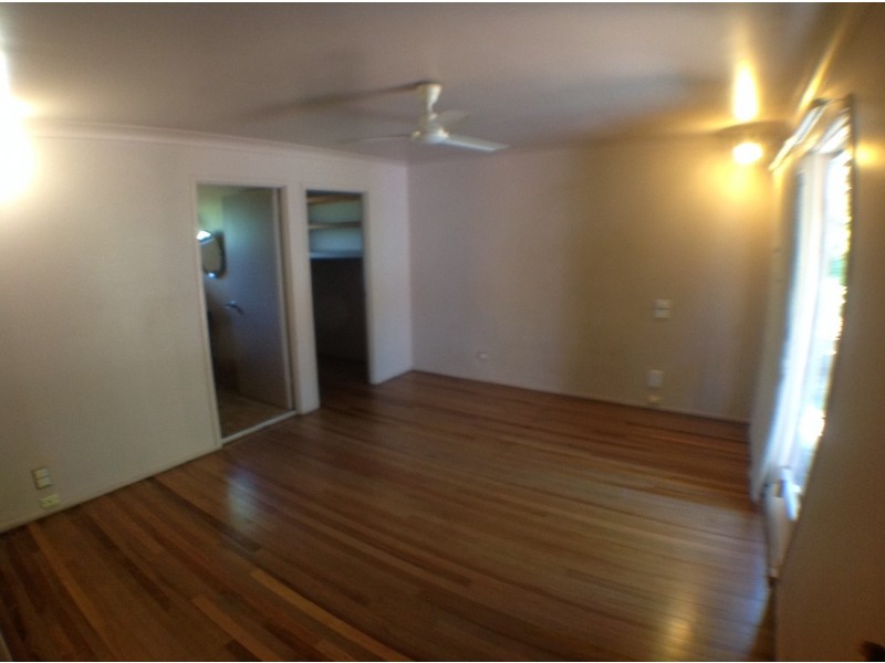 5 Iluka Street, Cannonvale QLD 4802