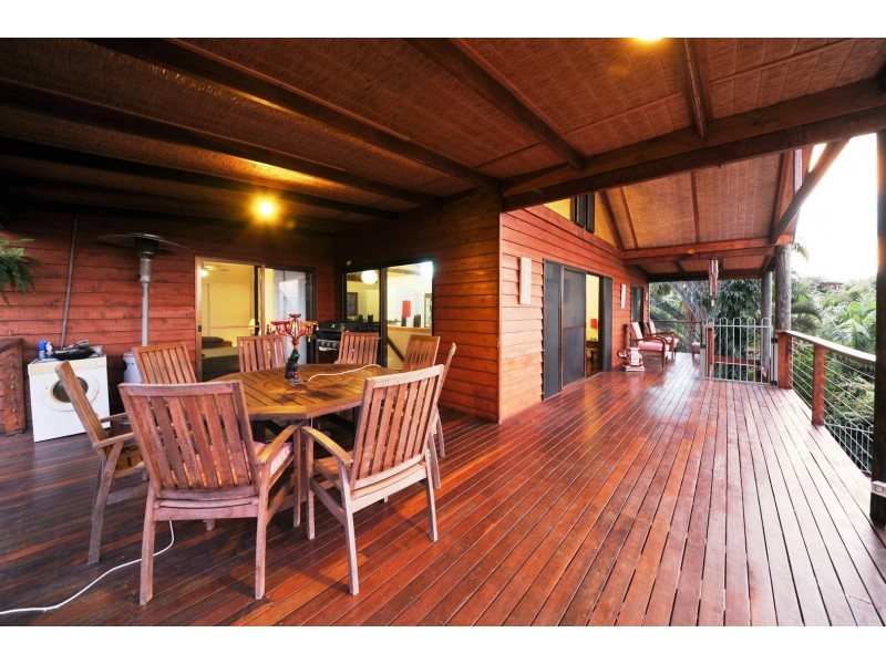 40 Parkwood Terrace, Cannonvale QLD 4802