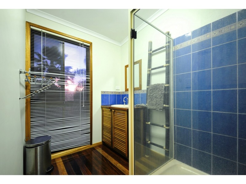 40 Parkwood Terrace, Cannonvale QLD 4802