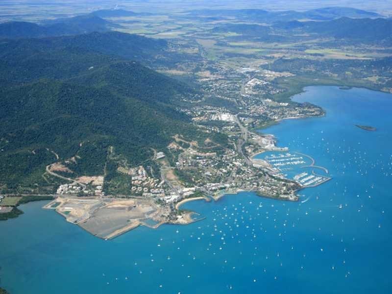 25 Airlie Crescent, Airlie Beach QLD 4802