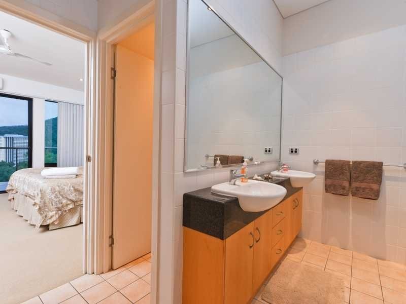 2/4 Great Northern Highway, Hamilton Island QLD 4803