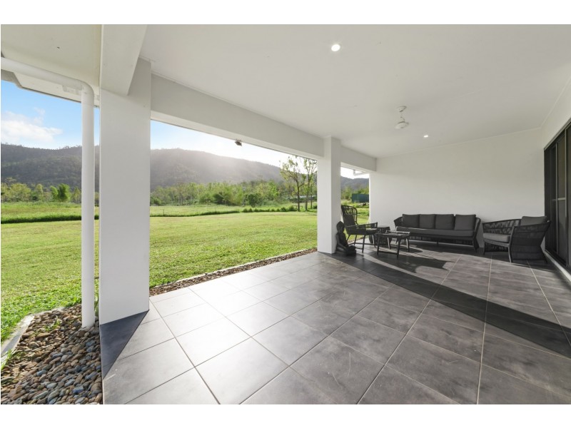 421 Riordanvale Road, Riordanvale QLD 4800
