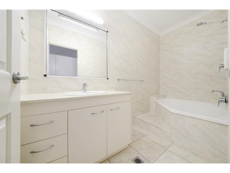 28B Kingfisher Terrace, Jubilee Pocket QLD 4802