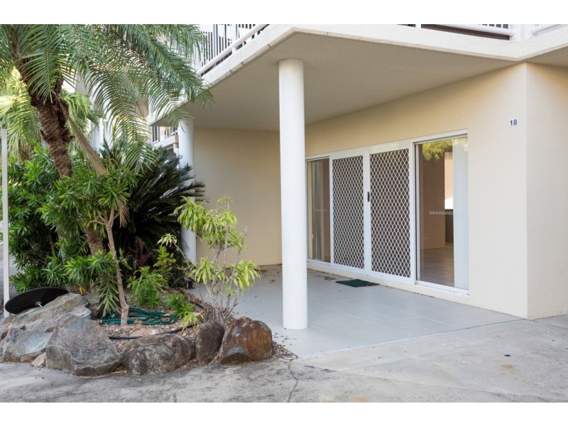 18/24 (Sailz) Pandanus Drive, Cannonvale QLD 4802