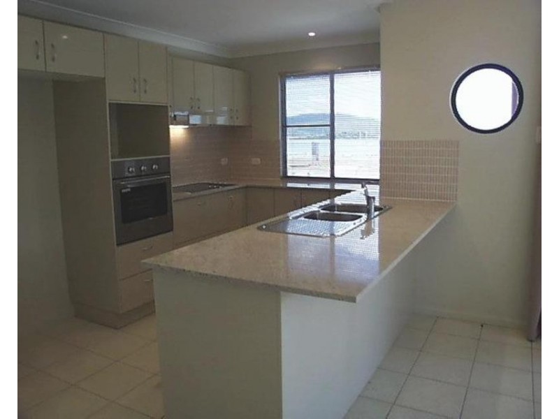 10/14 ALTMANN AVENUE, Cannonvale QLD 4802