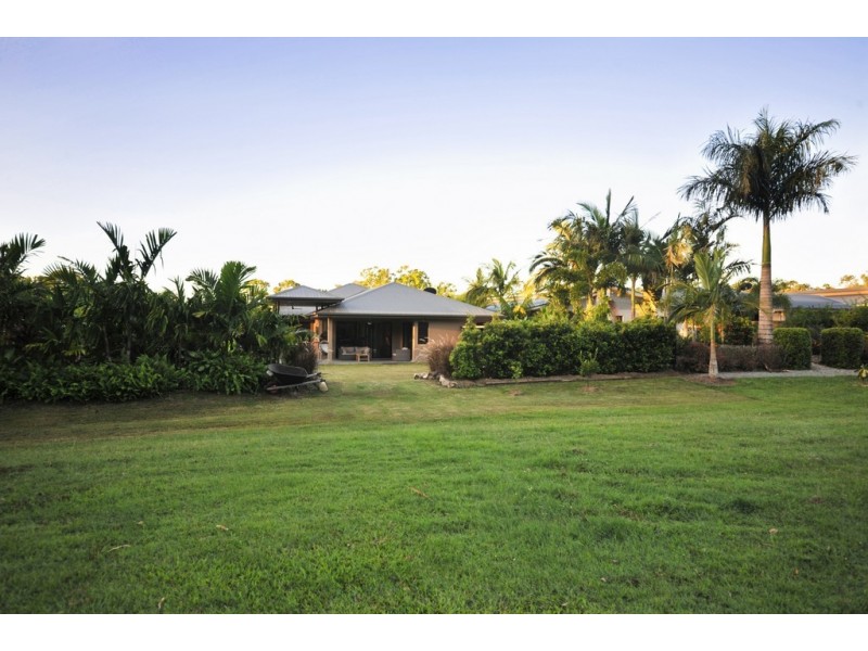 80 Abell Road, Cannonvale QLD 4802