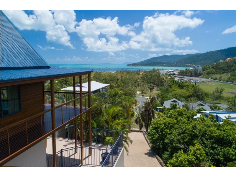 26 Nara Ave, Airlie Beach QLD 4802