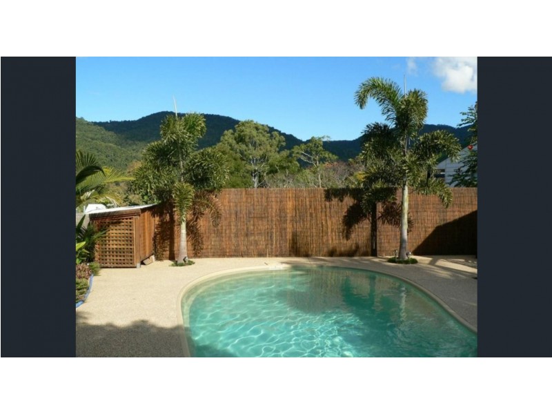 13 Hamilton Ave, Cannonvale QLD 4802