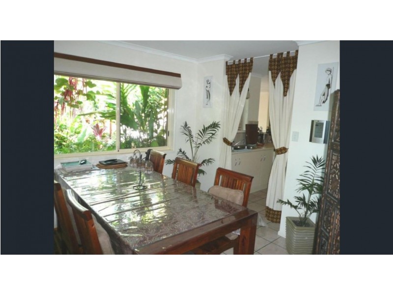 13 Hamilton Ave, Cannonvale QLD 4802