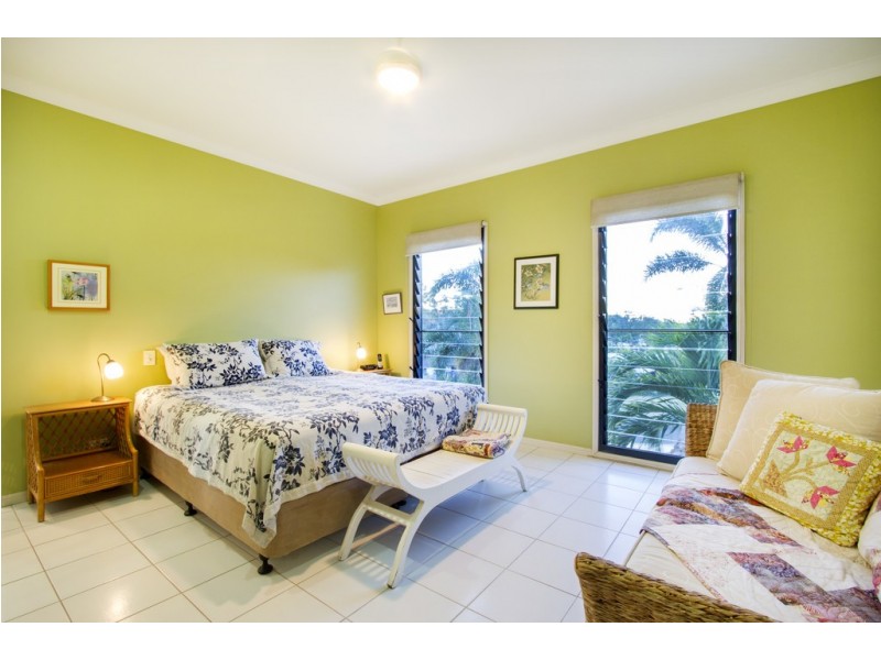 16 Wills Court, Cannonvale QLD 4802