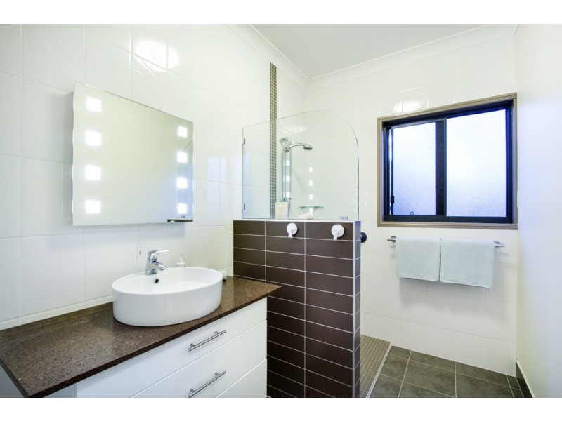 16 Wills Court, Cannonvale QLD 4802