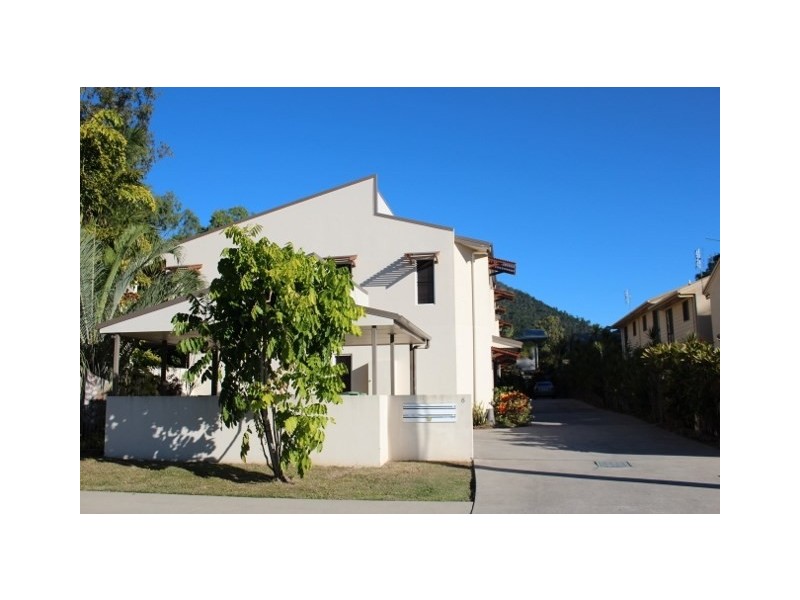 4 / 6 Salmon Street, Cannonvale QLD 4802