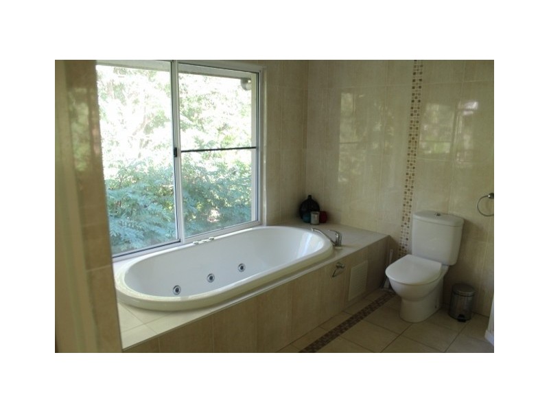 4 / 6 Salmon Street, Cannonvale QLD 4802