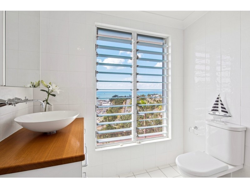 14 Kara Crescent, Airlie Beach QLD 4802