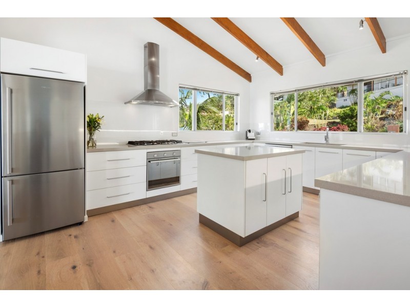 14 Kara Crescent, Airlie Beach QLD 4802