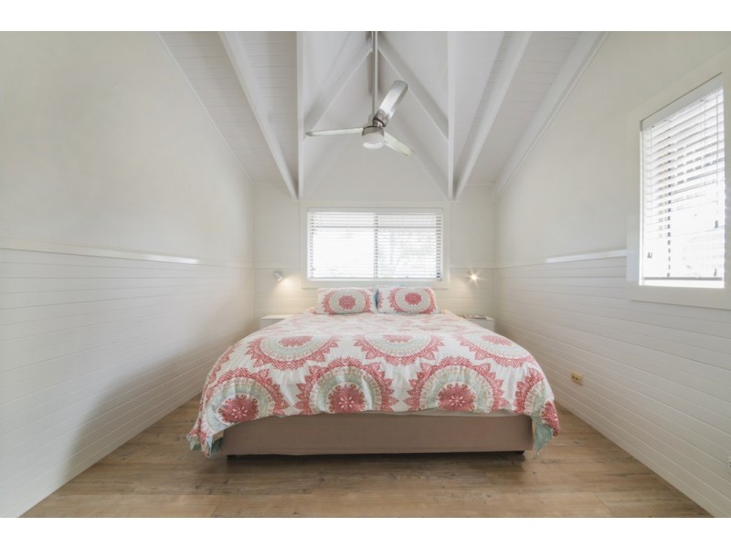 5 Adina Street, Cannonvale QLD 4802