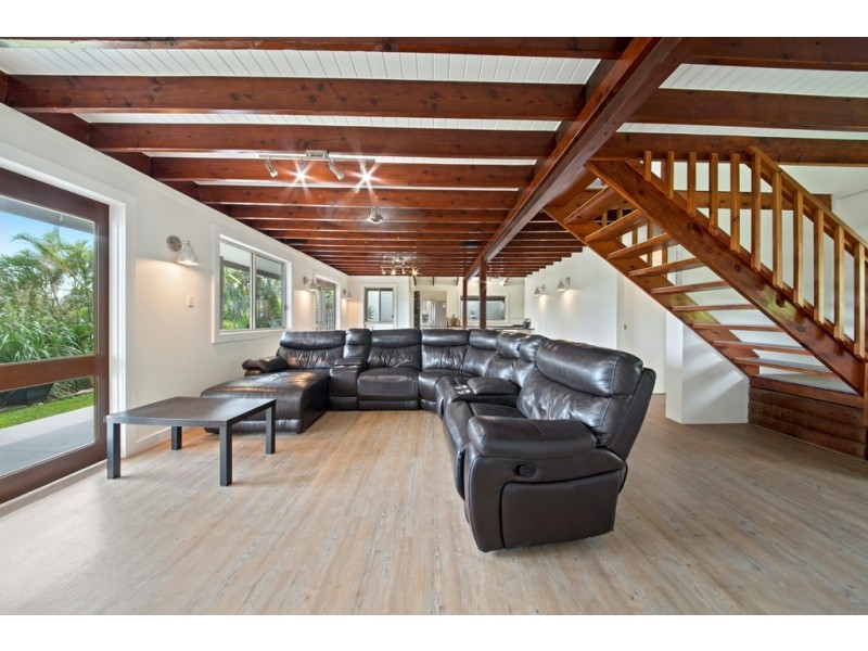 5 Adina Street, Cannonvale QLD 4802