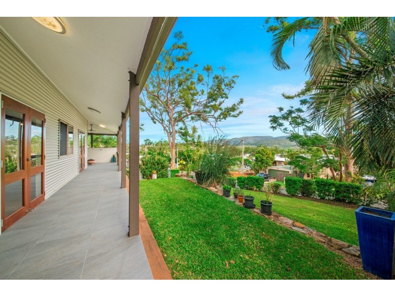 5 Adina Street, Cannonvale QLD 4802