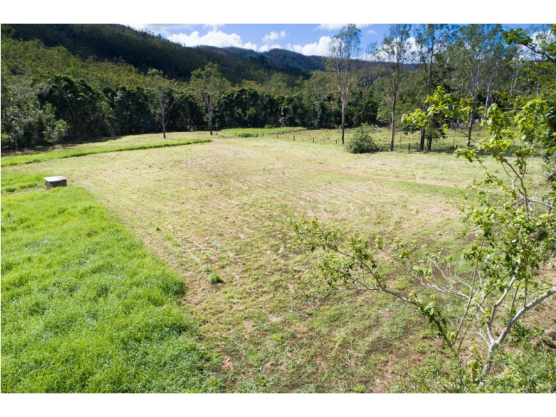 Lot 102 / 133 Brandy Creek Road, Brandy Creek QLD 4800