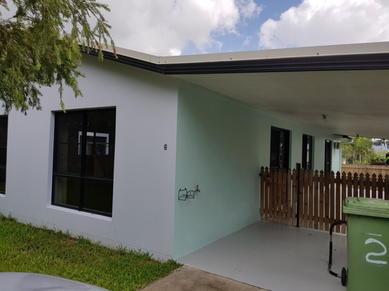 2/82 Country Road, Cannonvale QLD 4802