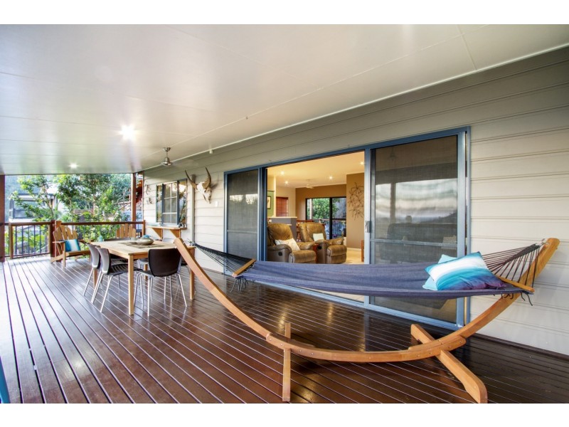 23 Country Road, Cannonvale QLD 4802