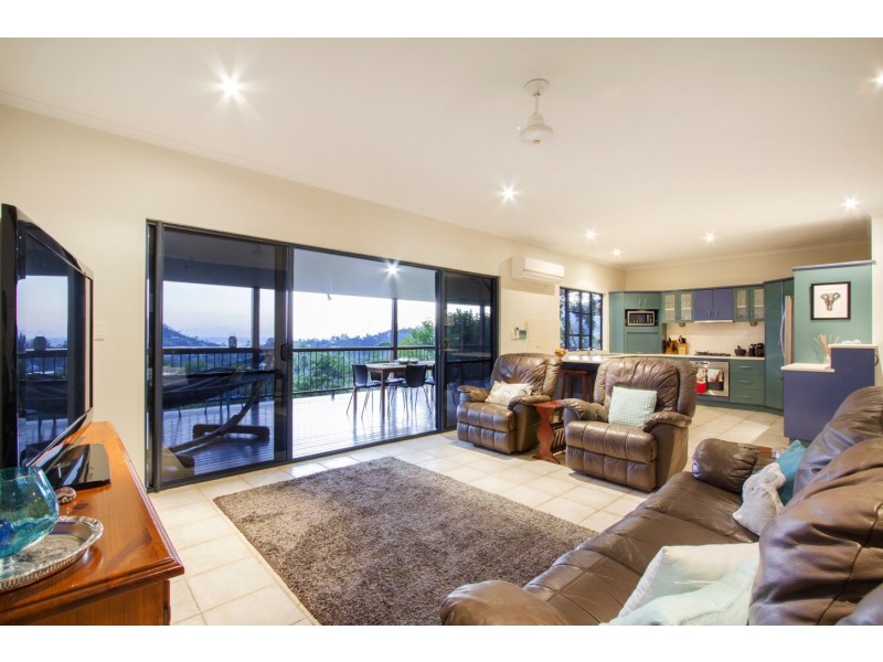 23 Country Road, Cannonvale QLD 4802