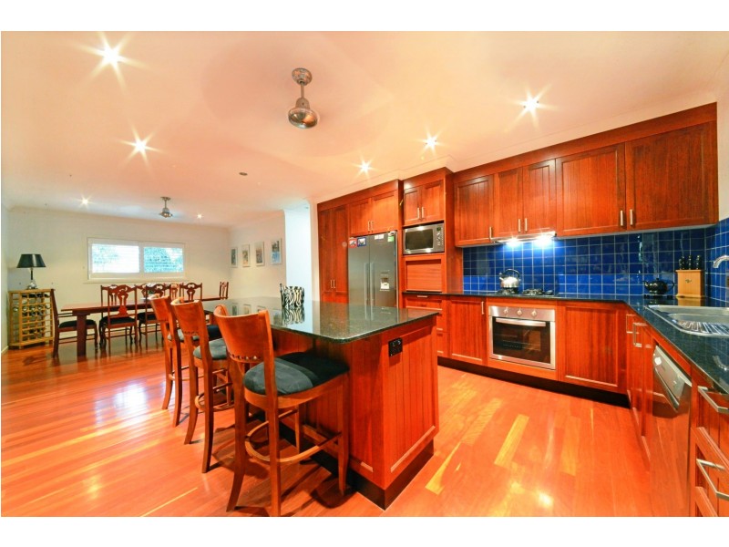 37 Eshelby Drive, Cannonvale QLD 4802