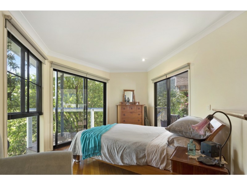 6 Panoramic Court, Cannonvale QLD 4802