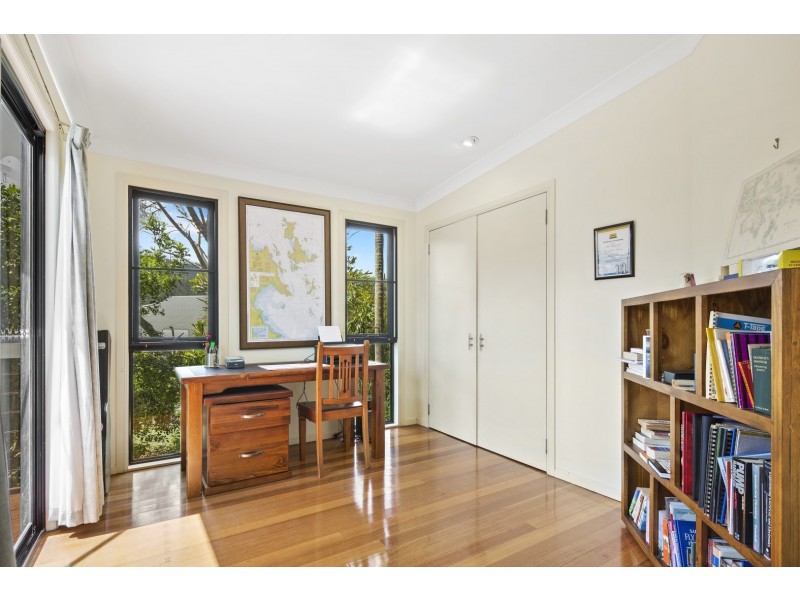 6 Panoramic Court, Cannonvale QLD 4802