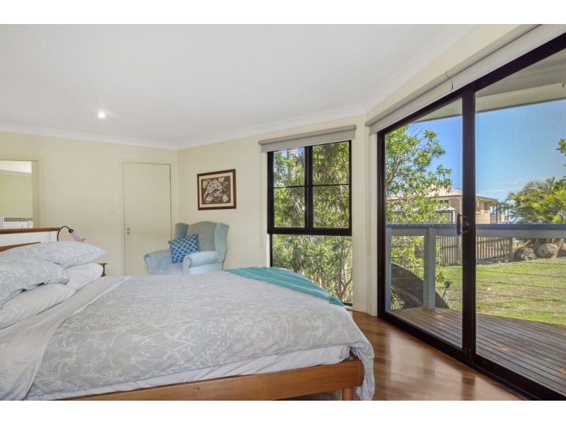 6 Panoramic Court, Cannonvale QLD 4802