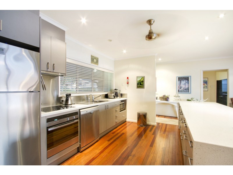 33 Airlie Crescent, Airlie Beach QLD 4802