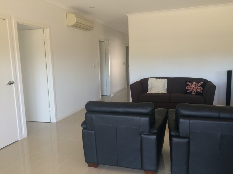 7 Parker Road, Cannonvale QLD 4802